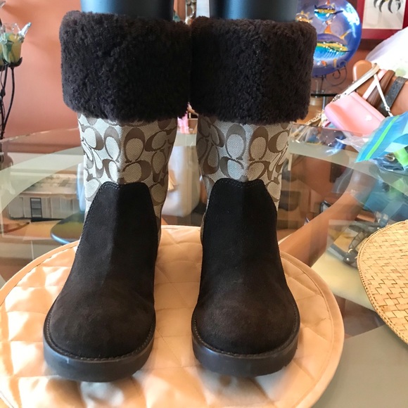Coach Sherman Signature Womens Boots size 7 1/2